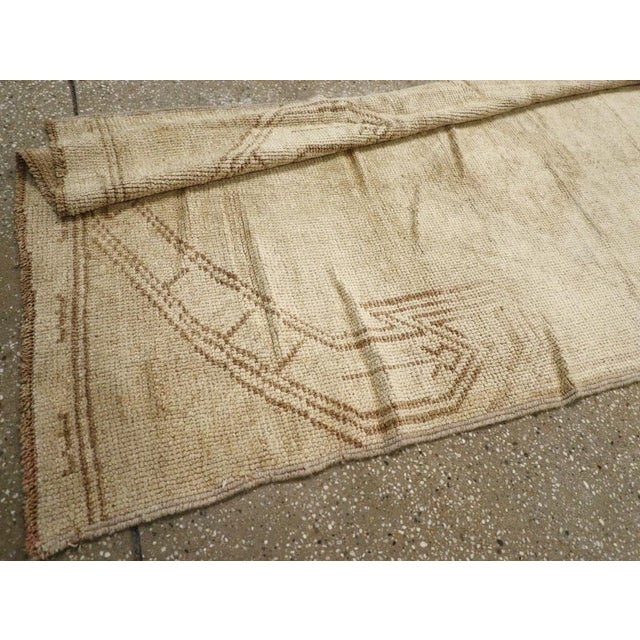 Galerie Shabab Collection Mid-20th Century Turkish Anatolian Runner For Sale - Image 10 of 10