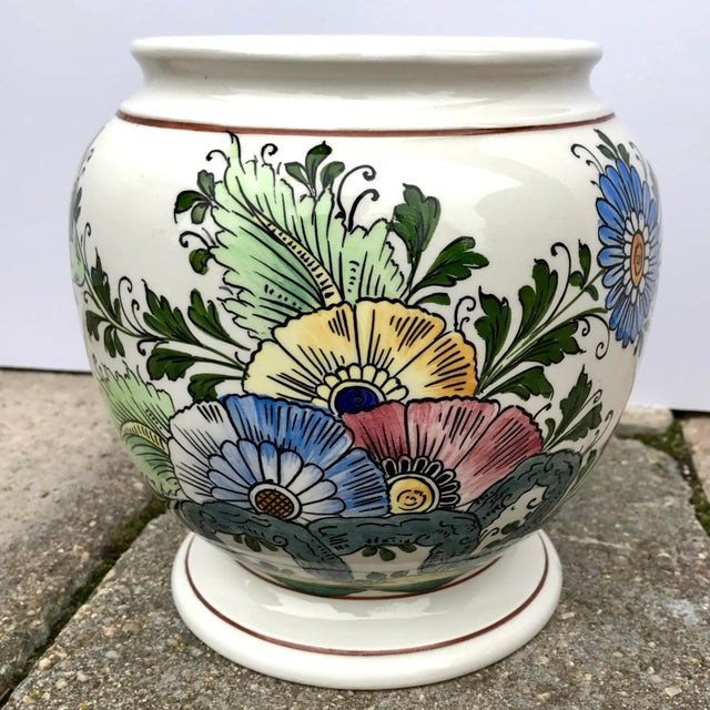Beautifully hand painted ceramic jar / planter / vase from Italy. Lovely colors & botanic details. Signed ‘Italy.’