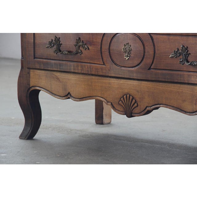 Vintage French Provençal Louis XVI Walnut Commode, 18th Century For Sale - Image 5 of 13