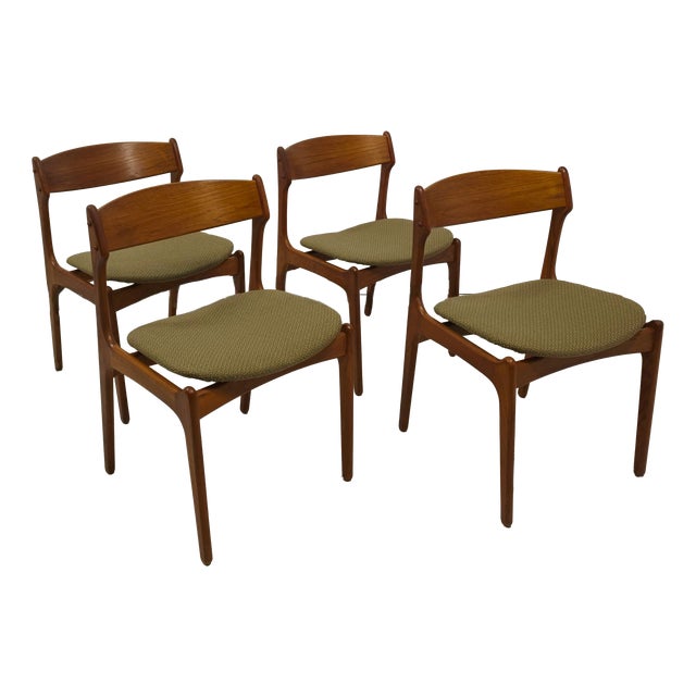 Vintage Danish Dining Chairs by Erik Buch for Oddense Maskinsnedkeri, 1960s, Set of 4 For Sale