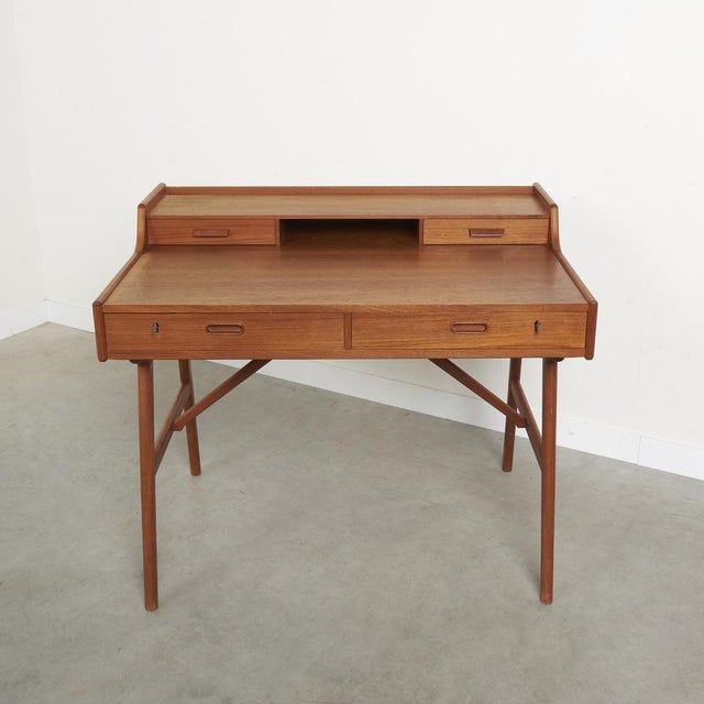 Model 64 Writing Desk in Teak by Arne Wahl Iversen for Vinde Møbelfabrik, Denmark, 1960s For Sale - Image 12 of 14
