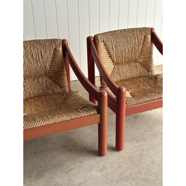 Postmodern Pair of Vintage Red Lacquered Rush Lounge Chairs, Attributed to Vico Magistretti For Sale - Image 3 of 18