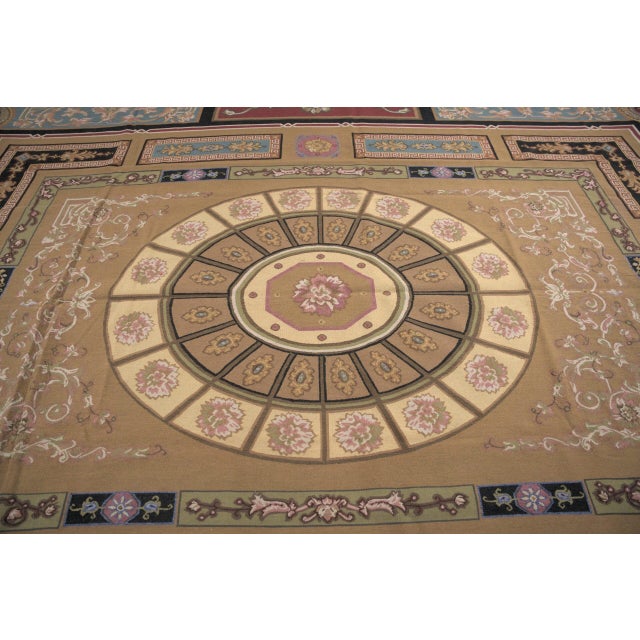 9x12 Vintage Aubusson Flat Weave Wool Rug, Neoclassical Compass Medallion For Sale In New York - Image 6 of 12