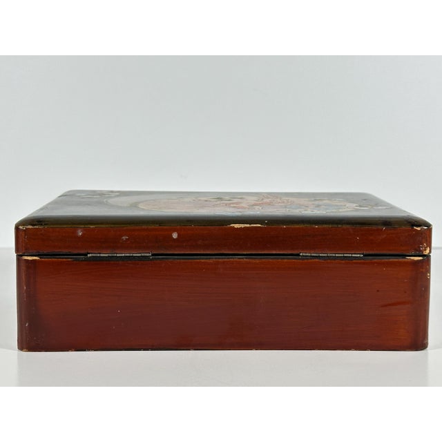 Mid 20th Century Mid 20th Century Art Nouveau Lacquered Parrot Box: Hand Painted Japanese Trinket For Sale - Image 5 of 10