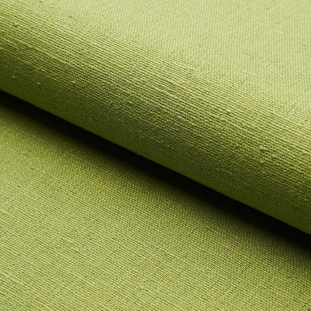 Sample - Schumacher Marco Performance Linen Fabric in Leaf For Sale