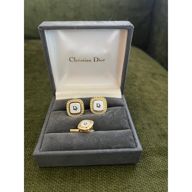 Rare Monsiuer Vintage Christian Dior Gold Plate Cufflinks & Tie Clip In Original For Sale - Image 13 of 18