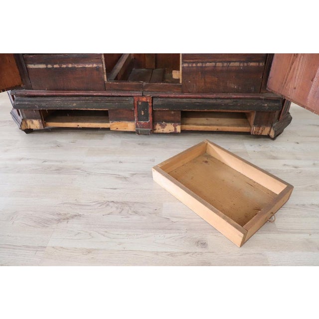 Antique Tyrolen Wardrobe in Pine, 1800s For Sale - Image 4 of 18