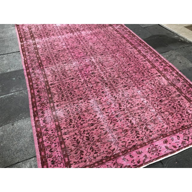 Art Deco 1960s Vintage Turkish Pink Rug - 5′11″ × 9′4″ For Sale - Image 3 of 10