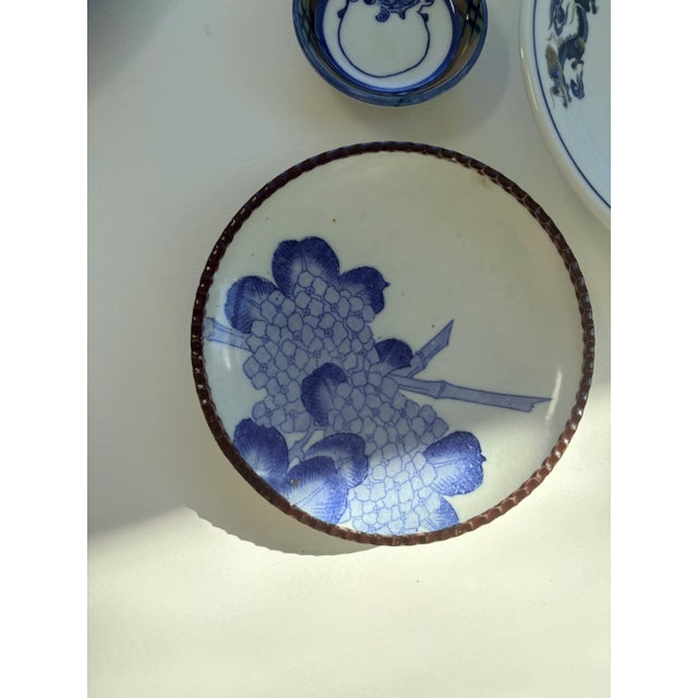 Olive and Navy Blue Chinoiserie Flowers and Borders Wall Plate Curation-Set of 9 For Sale - Image 12 of 13