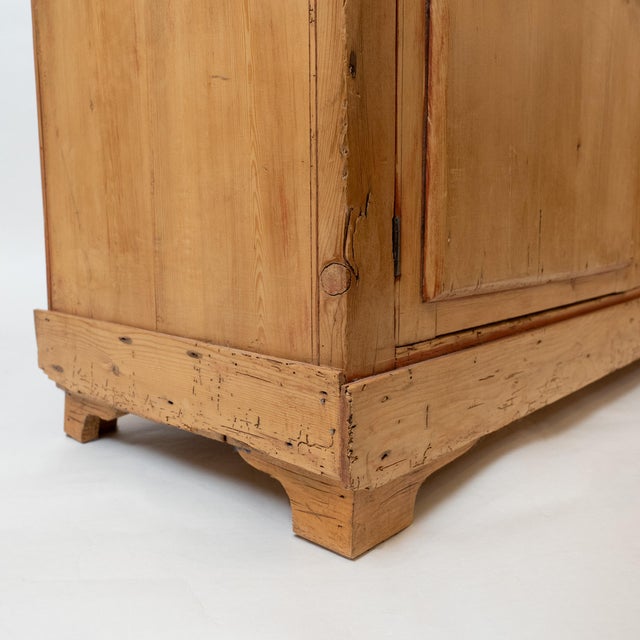 Late 19th Century Large French Pine Sideboard With Carved Crest and Shelf For Sale - Image 11 of 15