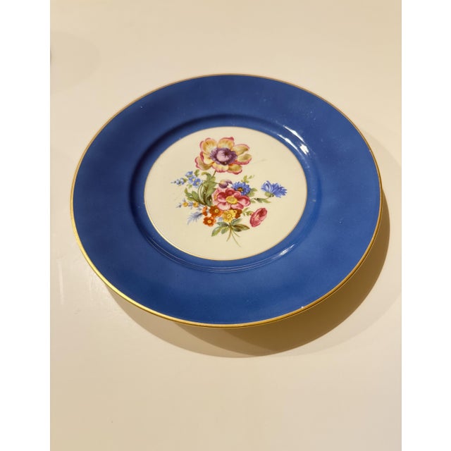 Richard Ginori Mid 20th Century Richard Ginori Dessert or Salad Porcelain Plates With Gold Rims and Floral Design, Made in Italy - Set of 8 For Sale - Image 4 of 14