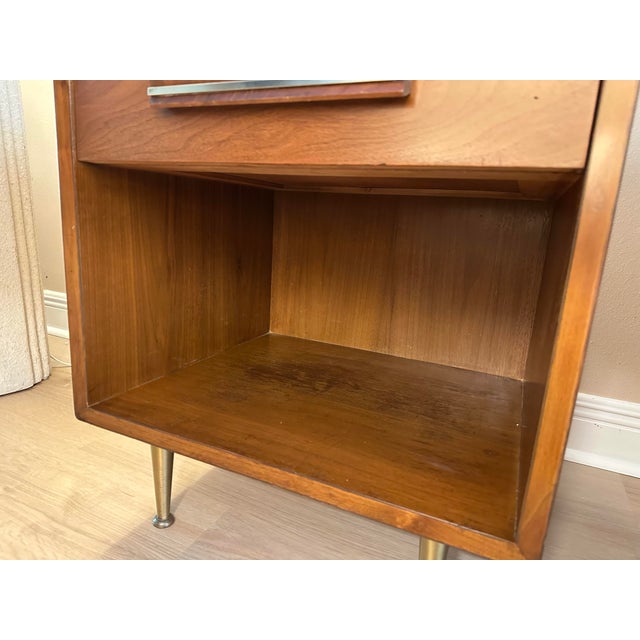Widdicomb Mid Century Cube Nightstands - A Pair For Sale - Image 10 of 12