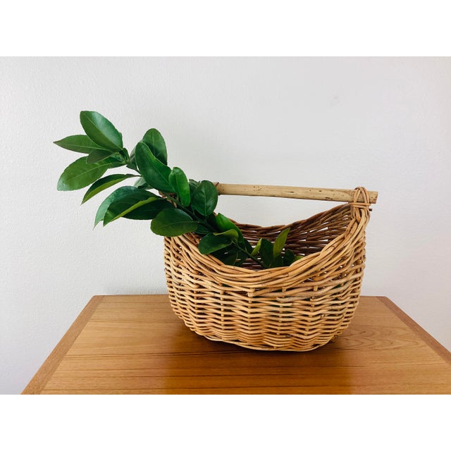 Rustic Vintage Rustic Boho Woven Wicker Reed Bamboo Handle Gathering Bread Basket For Sale - Image 3 of 9