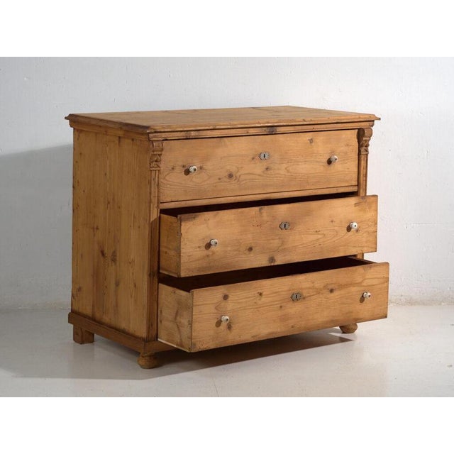 Antique Chest of Drawers in Wood, 1900s For Sale - Image 4 of 11