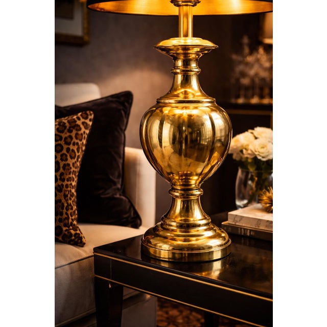 Vintage Hollywood Regency Brass Urn Table Lamp With Black Drum Shade & Gold Interior – 34” For Sale - Image 4 of 6