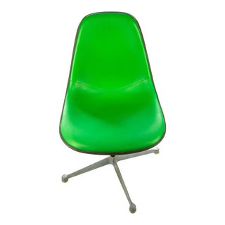 Vintage Mid Century Eames for Herman Miller Bright Green Chairs For Sale
