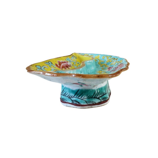 19th-Century Qing Dynasty Porcelain Treasure, Leaf-Shaped Divided Dish For Sale In New York - Image 6 of 9