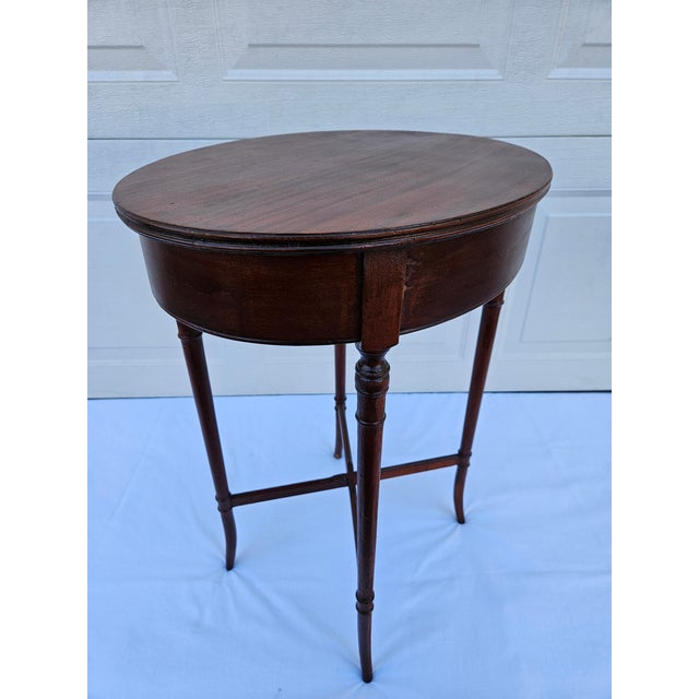 Early 20th Century Georgian Style Oval Mahogany Side Table For Sale - Image 16 of 18