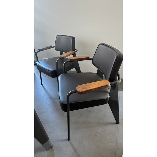 Presidence Executive Desk with Executive Chairs from Jean Prouvé, Set of 4 For Sale - Image 3 of 18