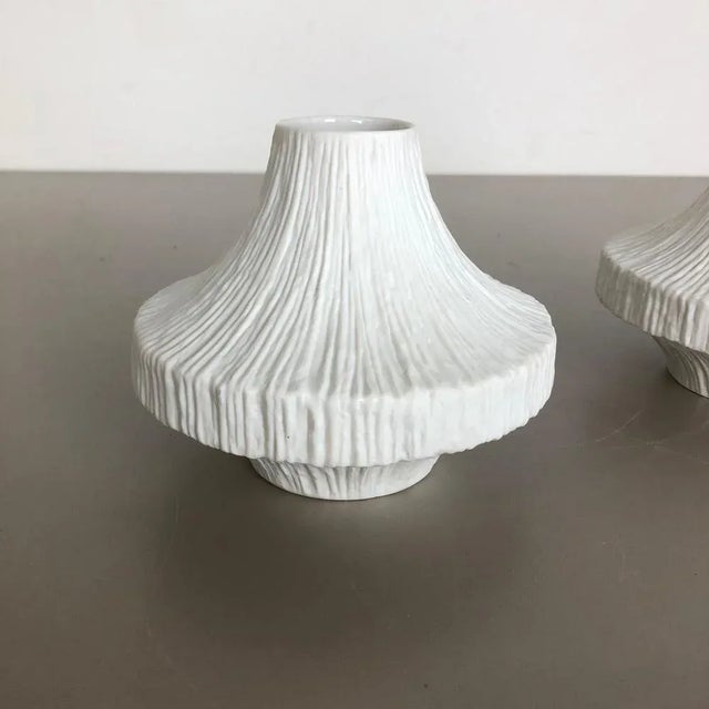 1970s Op Art Porcelain Vases by Heinrich Selb, Germany, 1970s, Set of 2 For Sale - Image 5 of 16