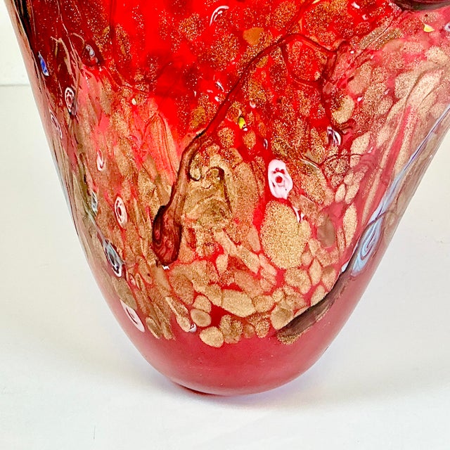 1970s Vintage Italian Venetian Blown Glass Handkerchief Red Vase, Murano Style. For Sale - Image 11 of 18