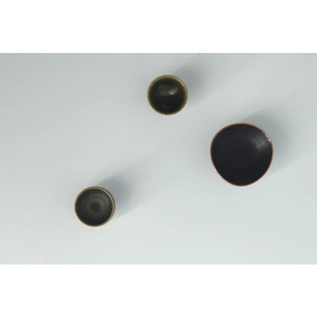 1. Height 2 cm | Width 4 cm | Depth 4 cm 2. Height 2 cm | Width 2.5 cm | Depth 2.5 cm 3. Height 2 cm | Width 2.5 cm |...