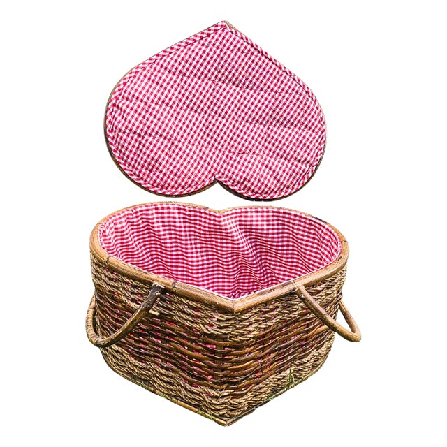 Red Gingham Heart Picnic Basket For Sale