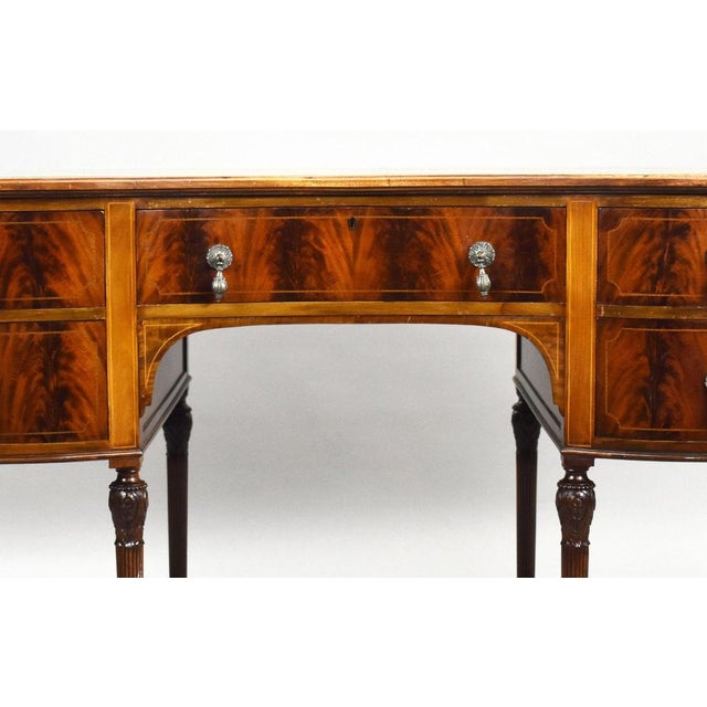 Edwardian Kidney-Shaped Flame Mahogany Writing Table, 1905 For Sale - Image 9 of 13