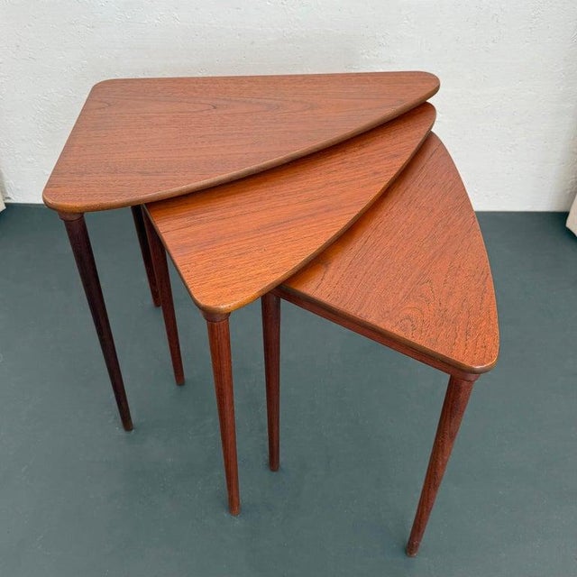 Mid-Century Modern Scandinavian Modern Triangular Teak Nesting Tables by Selig For Sale - Image 3 of 11