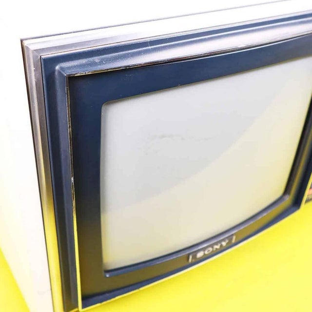 Trinitron KV-1310E Television from Sony For Sale - Image 4 of 11