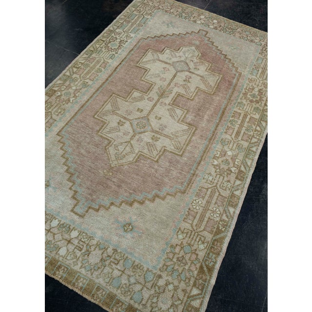 Turkish Turkish Vintage Anatolian Rug 4' x 6'5" #17115 For Sale - Image 3 of 8