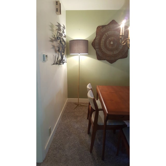 Mid Century Modern Tripod Floor Lamp in the Manner of Paul McCobb For Sale In Charlotte - Image 6 of 7