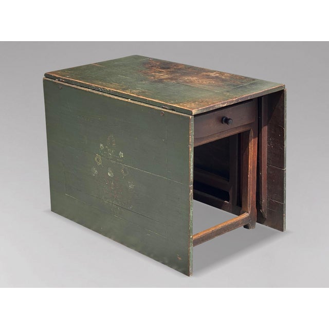 19th Century Swedish Green Painted Drop-Leaf Dining Table, 1820 For Sale - Image 4 of 15