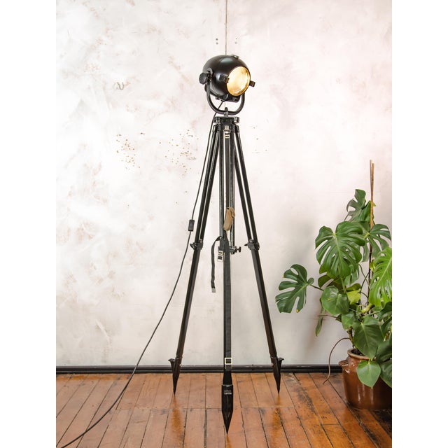 Wood Satin Black Rank Strand Patt 123 Theater Spotlight Floor Lamp with Black Wooden Tripod, 1960s For Sale - Image 7 of 18