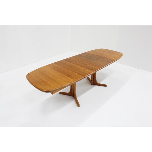 Mid-Century Modern Vintage Danish Oval Extendable Dining Table in Teak, 1960s For Sale - Image 3 of 10