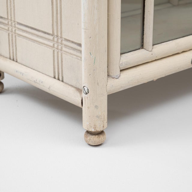 1910s French Wooden Mini Showcase Vitrine For Sale In Greensboro - Image 6 of 18