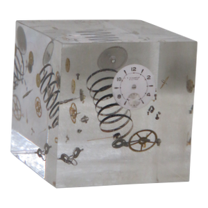 Pierre Giraudon Inclusion Floating Watch Parts Resin Cube Paperweight 4427b