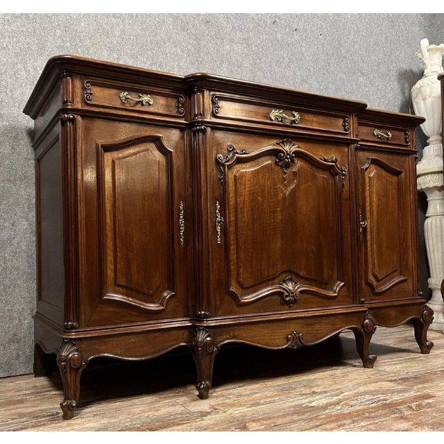 Louis XV Sideboard in Walnut, 1880s For Sale - Image 5 of 10