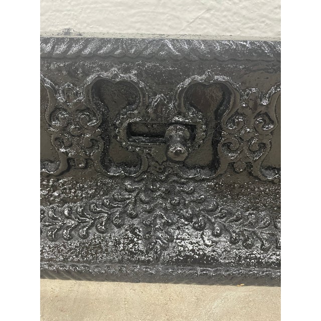 Metal 19th-Century Ornate Fluted Cast Iron Fireplace Frame & Summer Grate Assembly For Sale - Image 7 of 8