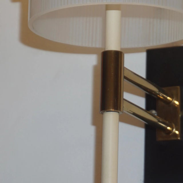 Mid-Century Modern Casey Fantin 1950s Italian Modernist White Striped Frosted Glass Wall Light For Sale - Image 3 of 11