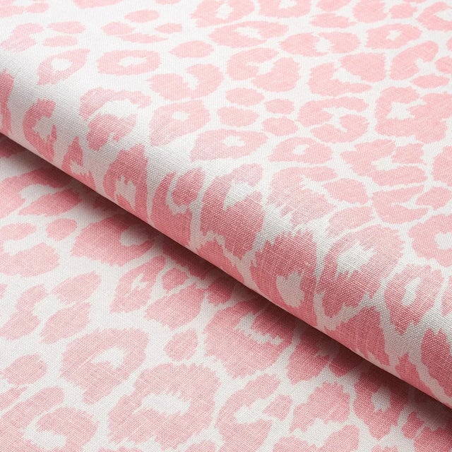 2020s Schumacher Iconic Leopard Fabric in Pink For Sale - Image 5 of 6