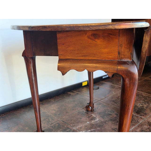 18th Century Drop Leaf Gate Leg Walnut Table American Chippendale For Sale In San Diego - Image 6 of 15