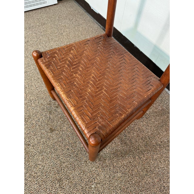 Traditional Mid 20th Century Vintage Valet Chair For Sale - Image 3 of 9