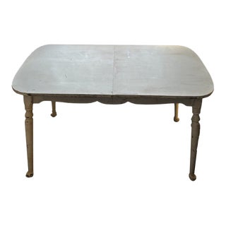 Early 20th Century American Classic White Farmhouse Dining Table For Sale