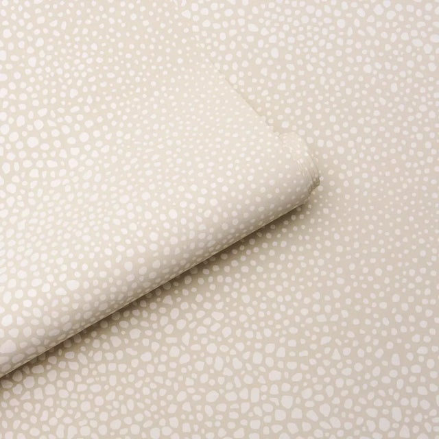Schumacher Schumacher x Celerie Kemble Fickle Texture Wallpaper in Ivory For Sale - Image 4 of 4
