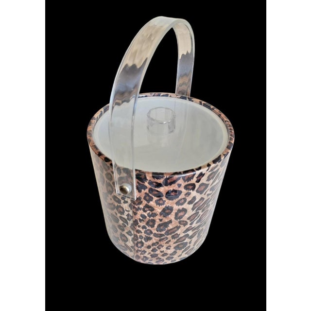 1980s Vintage Vinyl Leopard Lucite Handle Ice Bucket Holder For Sale - Image 5 of 6