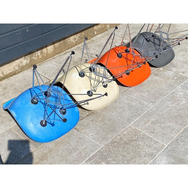 Vintage Fiberglass DSR Eiffel Chairs by Charles and Ray Eames for Herman Miller, 1950s, Set of 4 For Sale - Image 14 of 16