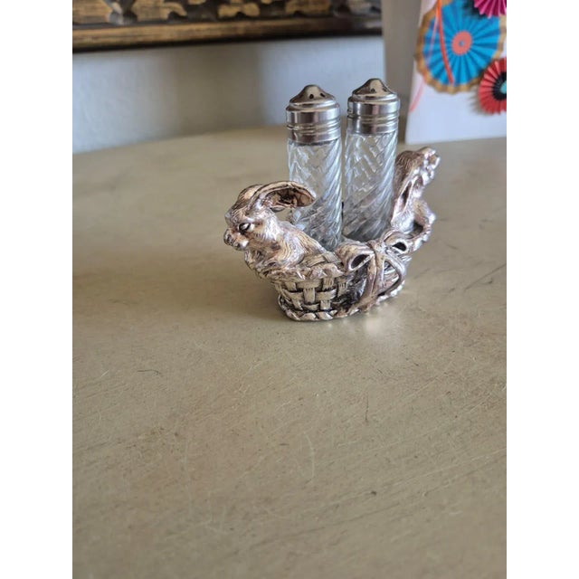 Figurative Vintage Arthur Court Salt & Pepper Shaker Set Bunny Rabbit Holder Animal Serveware Easter Spring For Sale - Image 3 of 11