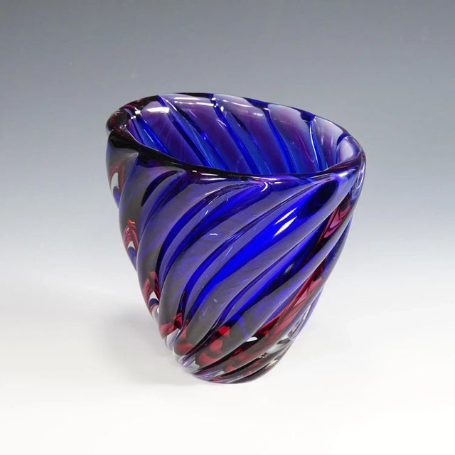 1950s Murano Ribbed Submerged Vase by Archimede Seguso, 1950s For Sale - Image 5 of 9
