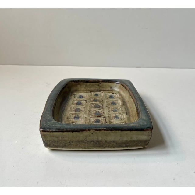 Ceramic Glazed Stoneware Scarab Dish by Jørgen Mogensen for Royal Copenhagen, 1960s For Sale - Image 7 of 9